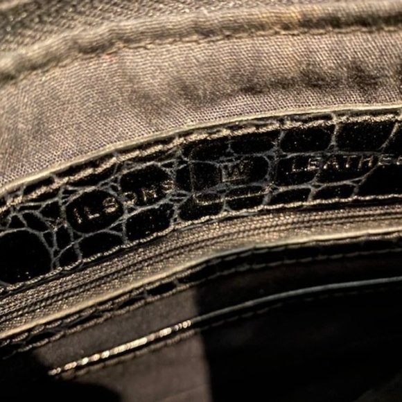 WILSON LEATHER * BLACK embossed CROC Purse HANDBAG * pockets * toggle - Picture 6 of 9